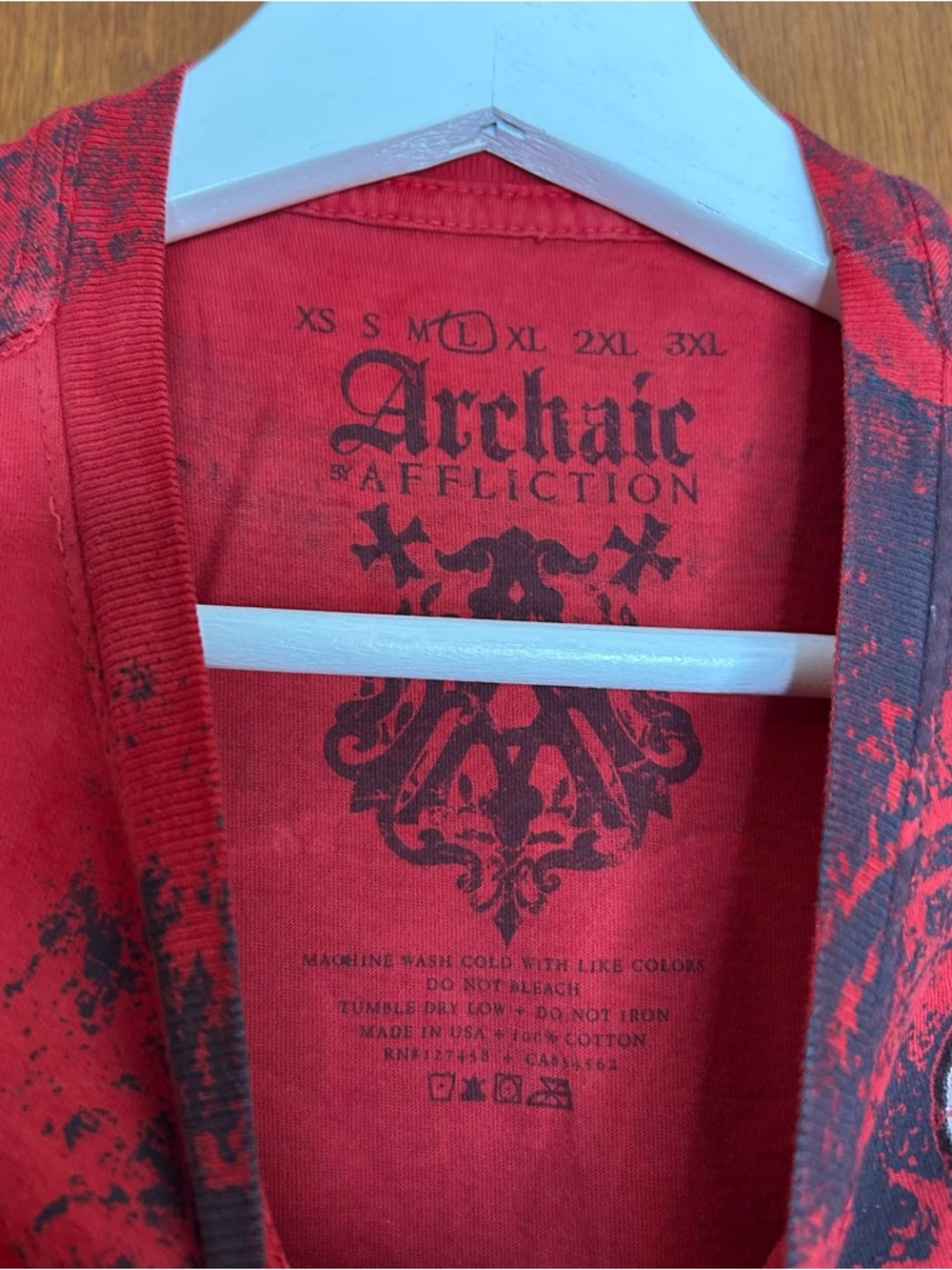 Affliction Short Sleeve Shirt Red Black Archaic Tee Graphic Print Cross Large - Picture 4 of 9